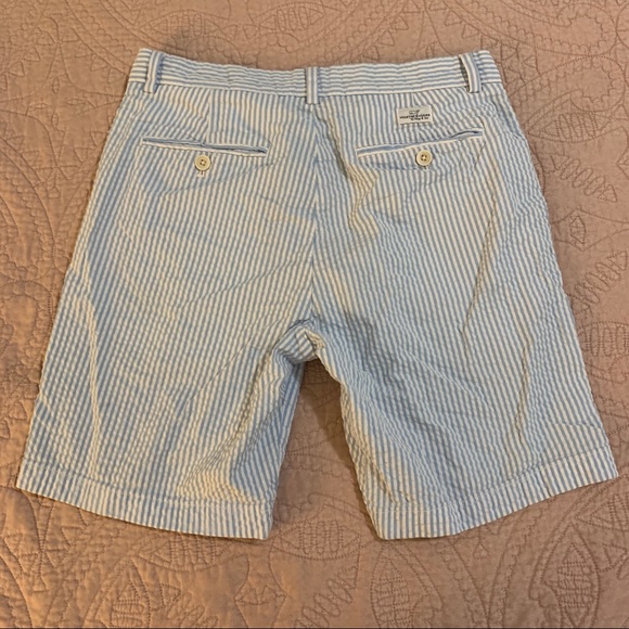 Vineyard Vines | Light Blue Seersucker Shorts - Picture 2 of 4